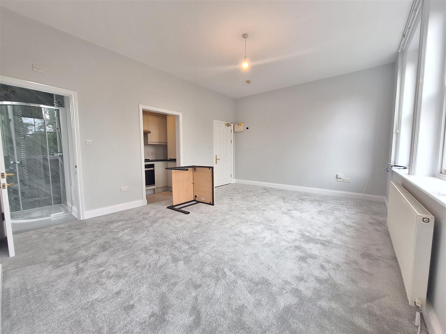 Flat Upper Redlands Road in Reading