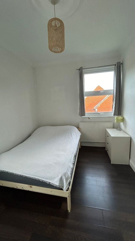 Room Hermon Hill in Greater London