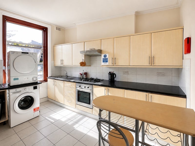 Room Hornsey Road in Greater London