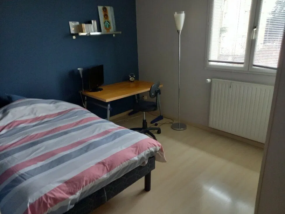 Chambre Allée Joanny Mommessin à Charnay-lès-Mâcon