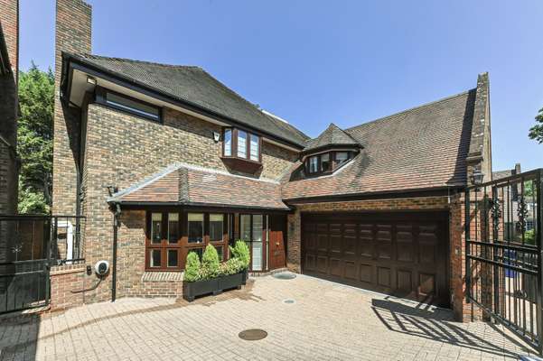 House Westover Hill in Greater London