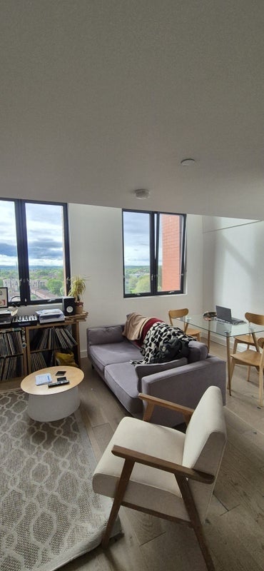 Room Spinners Way in Manchester