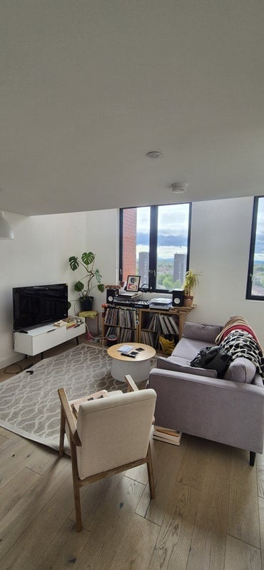 Room Spinners Way in Manchester