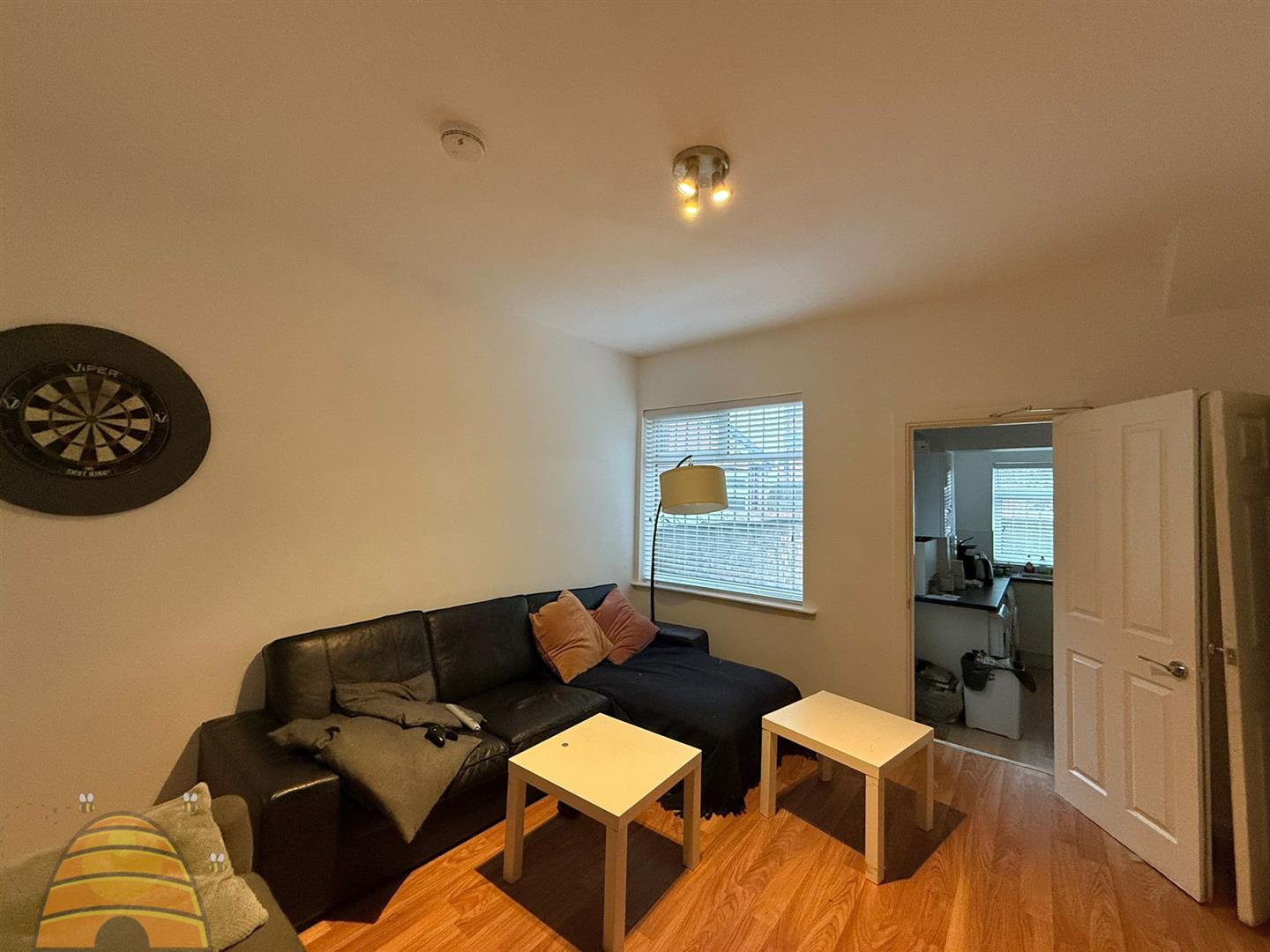 Flat Braemar Road in Manchester