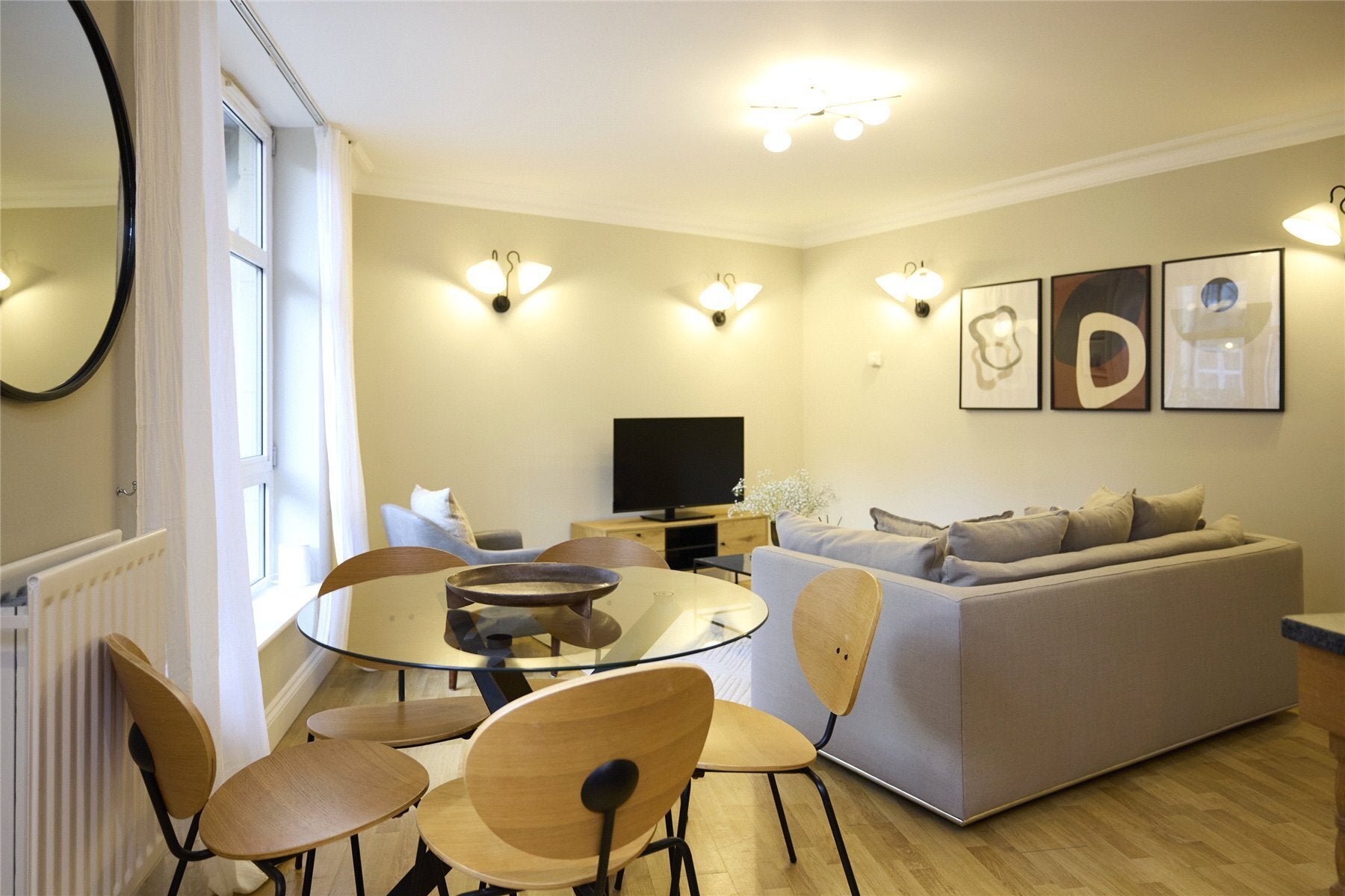 Flat Swan Street in Greater London