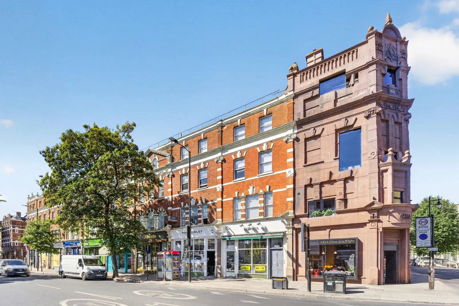 Flat Upper Street in Greater London