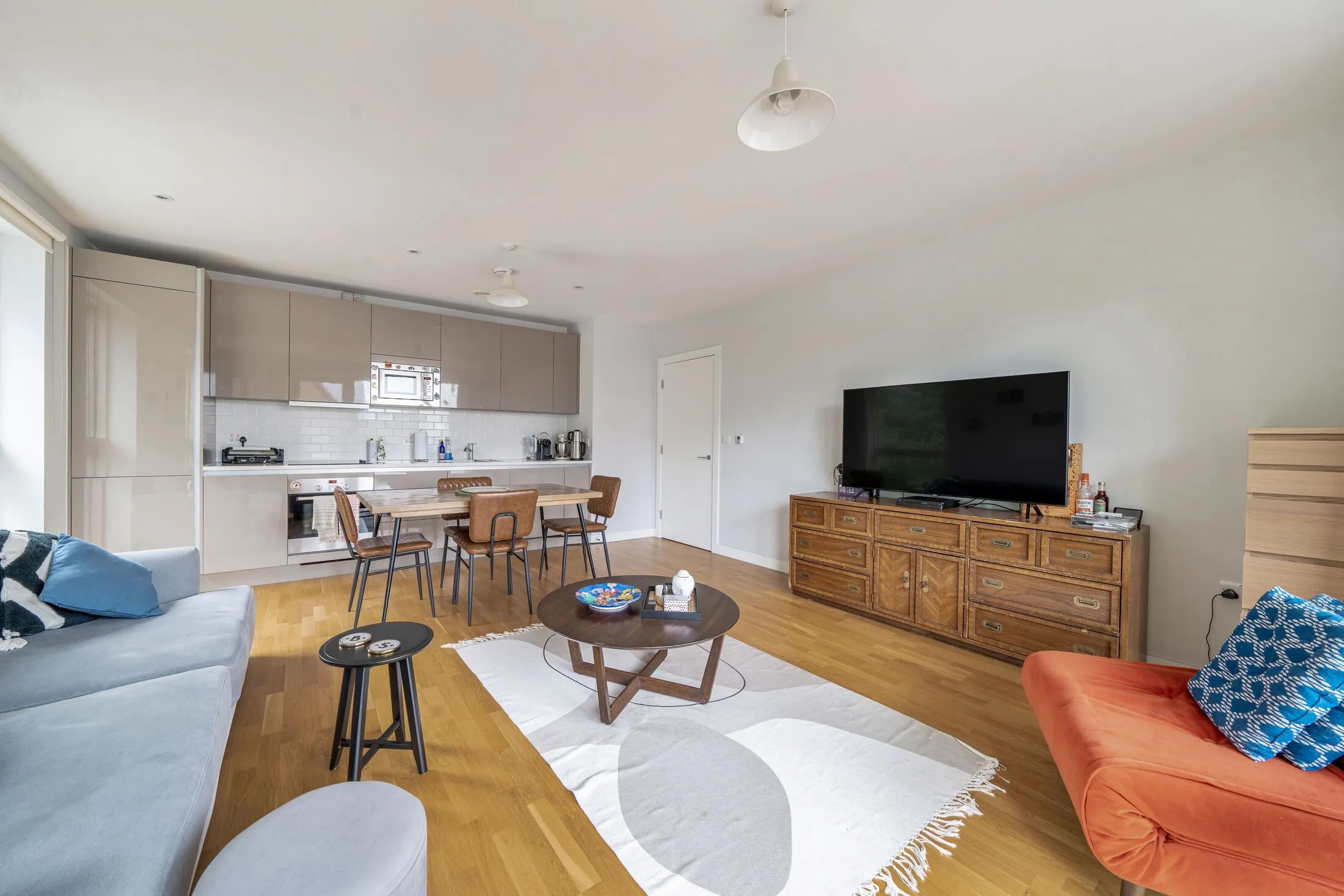 Flat Rodney Road in Greater London