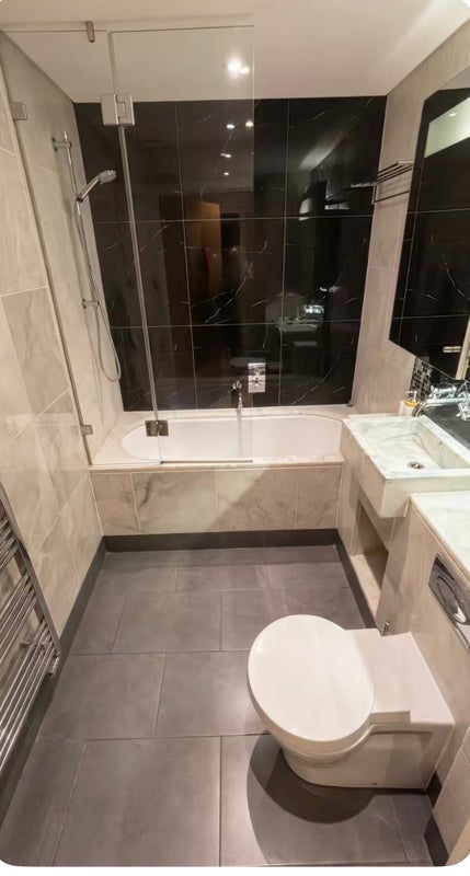 Flat Millharbour in Greater London