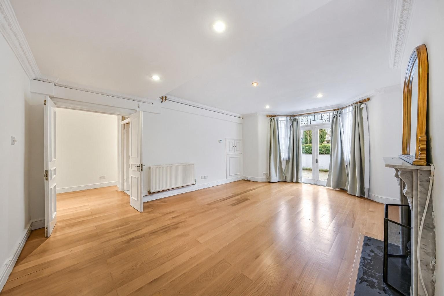 Flat Parkhill Road in Greater London