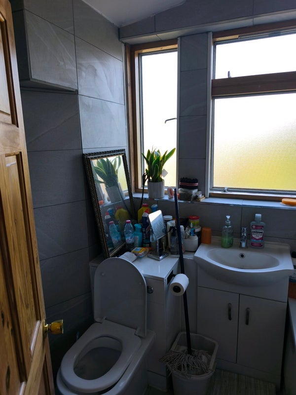 Room Walpole Place in Greater London