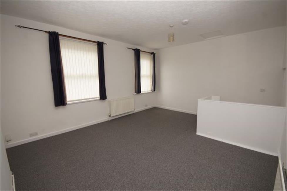 Flat Pantbach Road in Cardiff