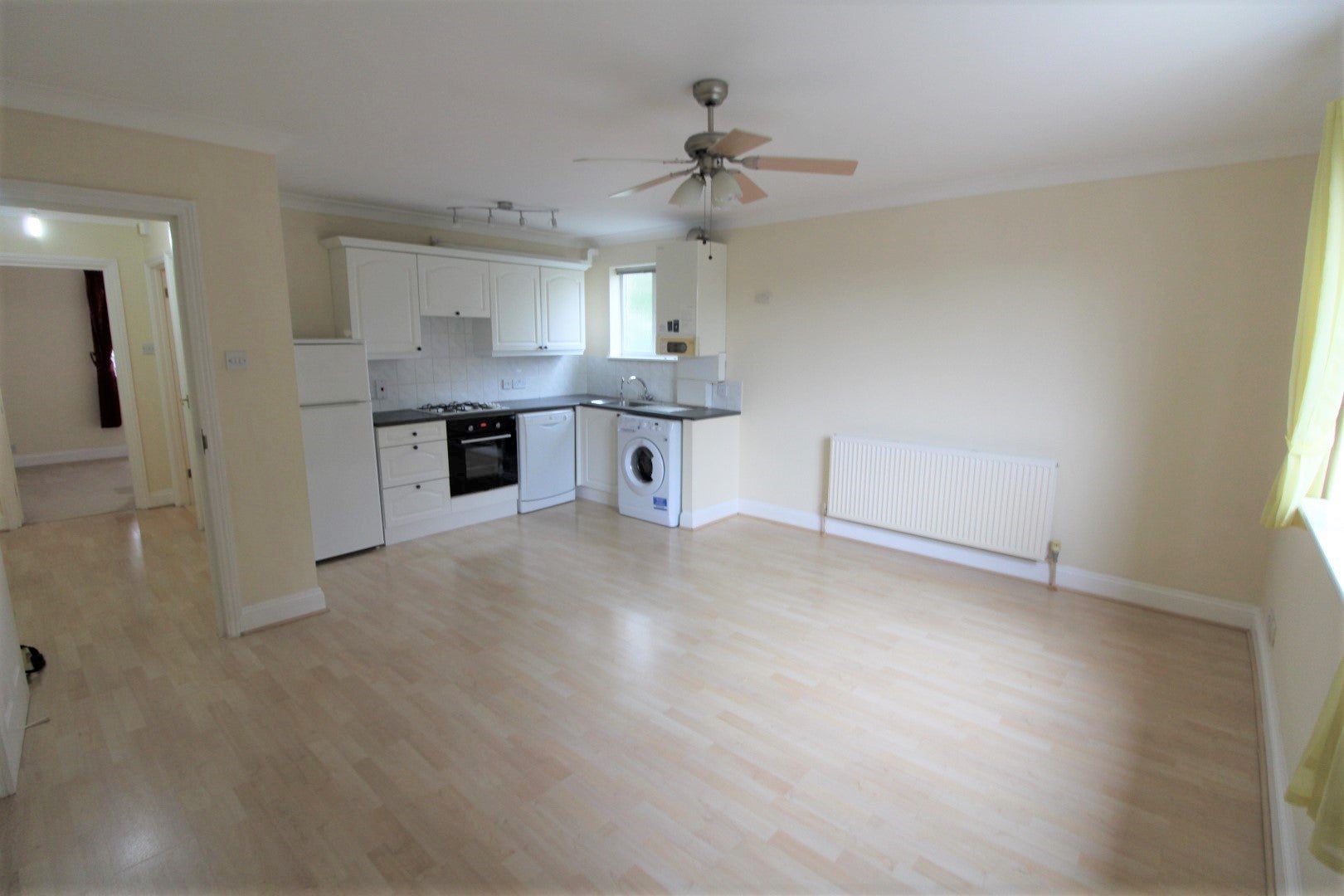 Flat Cranbrook Lane in Greater London