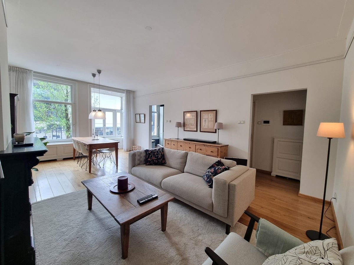 Appartement te huur in Amsterdam – Van Baerlestraat – foto 1