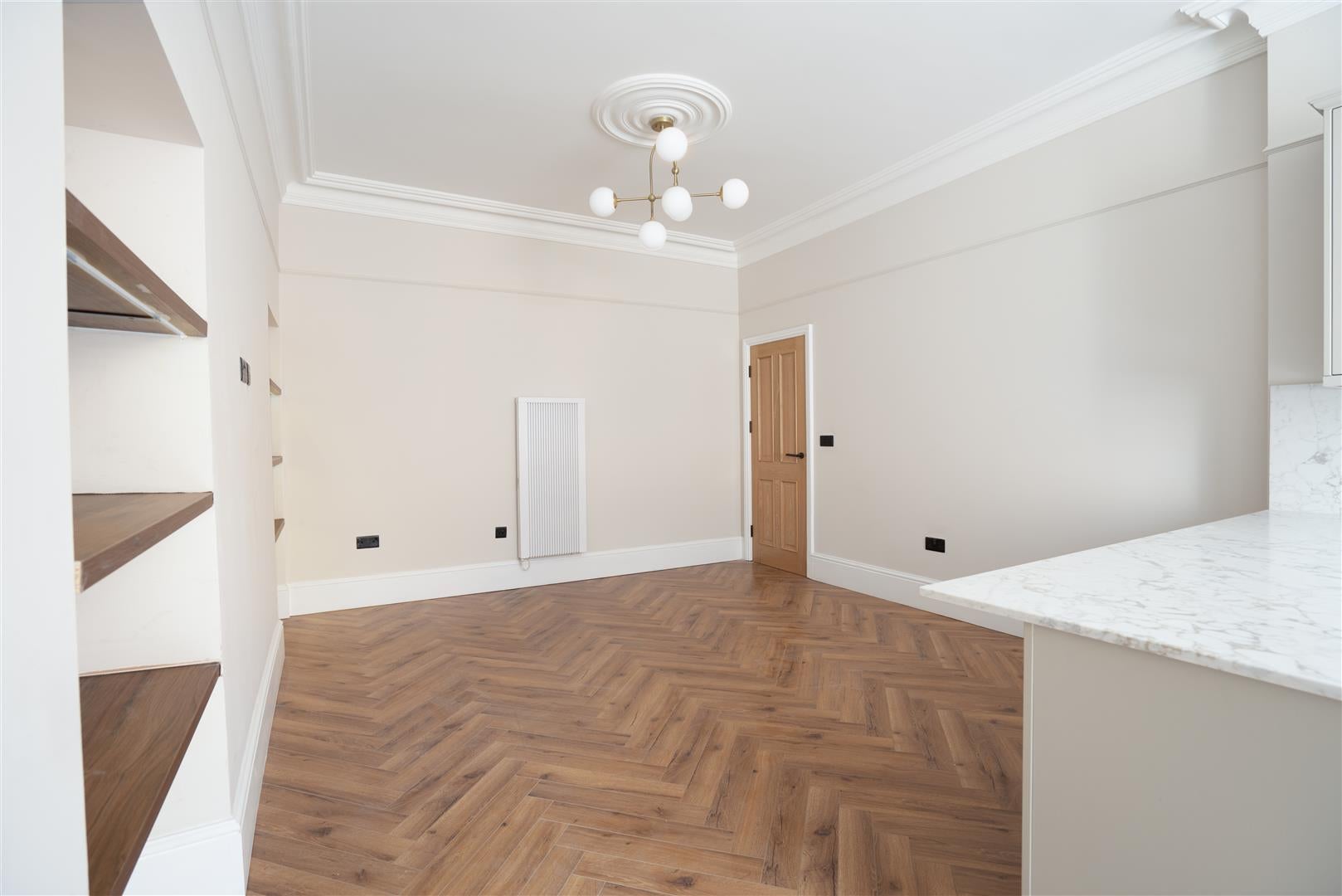Flat Queen Square in Leeds