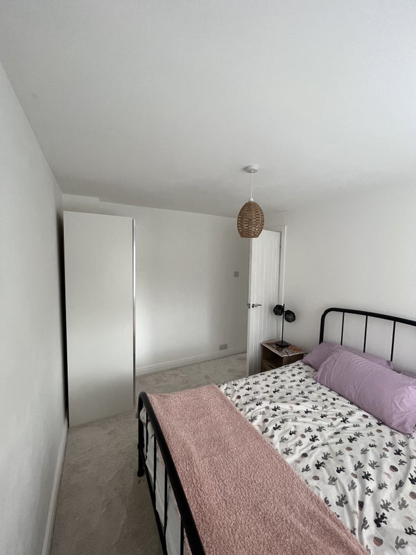 Room Daleside Grove in Leeds