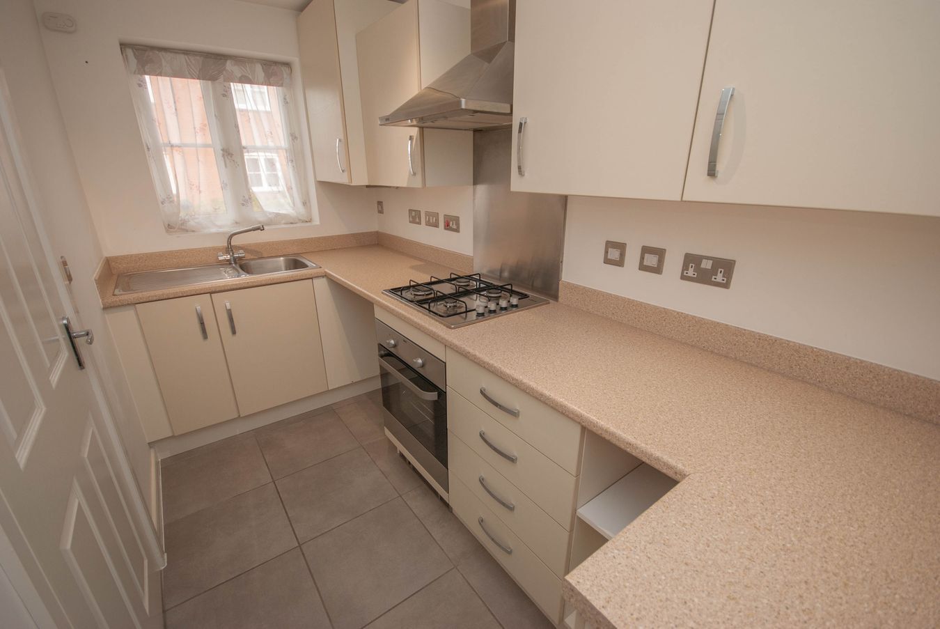 House Newton Mews in Rugby