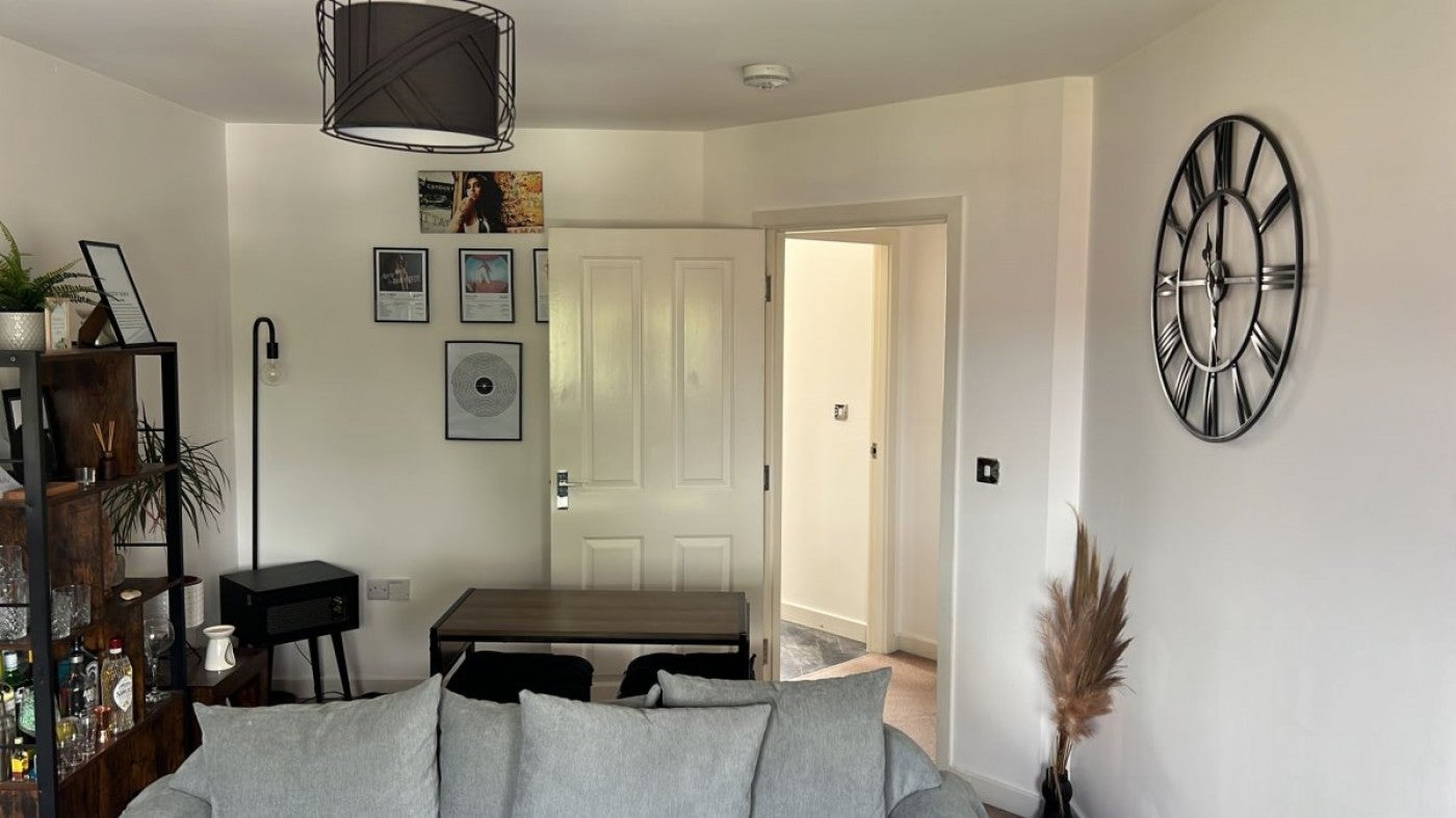 Flat West Street in Hoyland