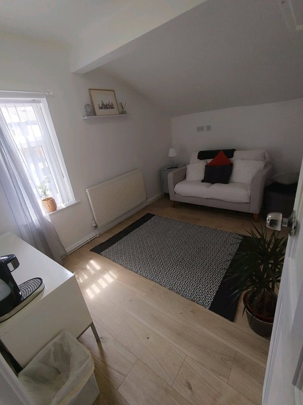 Room Grasmere Street in Liverpool