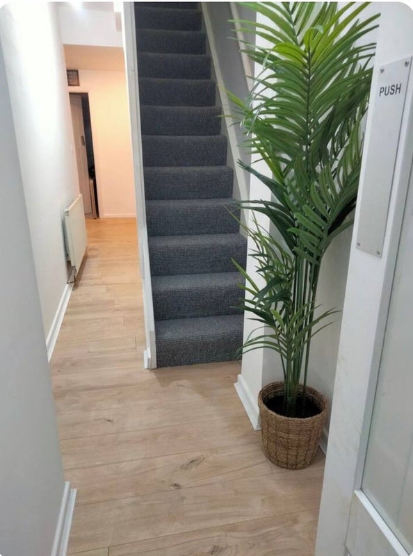 Room Grasmere Street in Liverpool