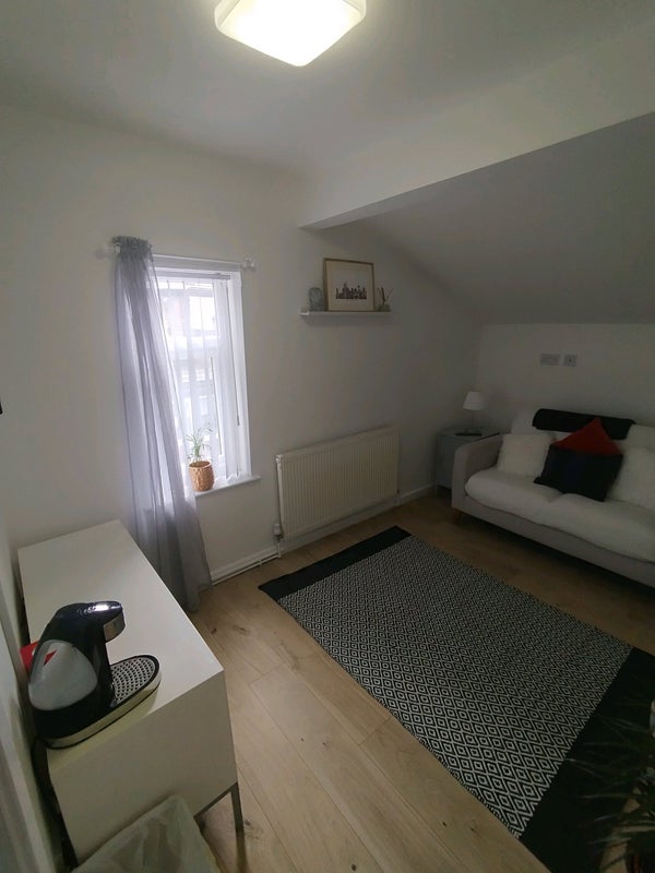 Room Grasmere Street in Liverpool