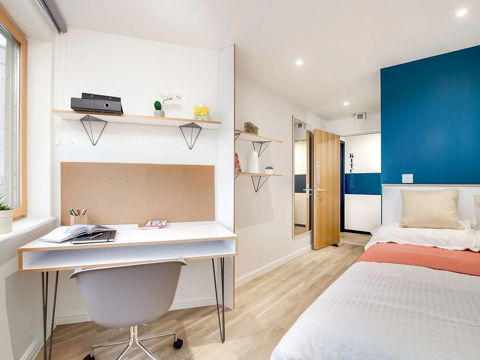 Room Imperial Road in Greater London