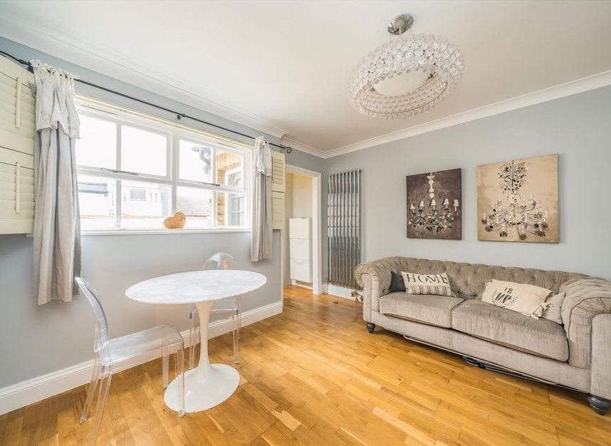 House Pembrook Mews in Greater London