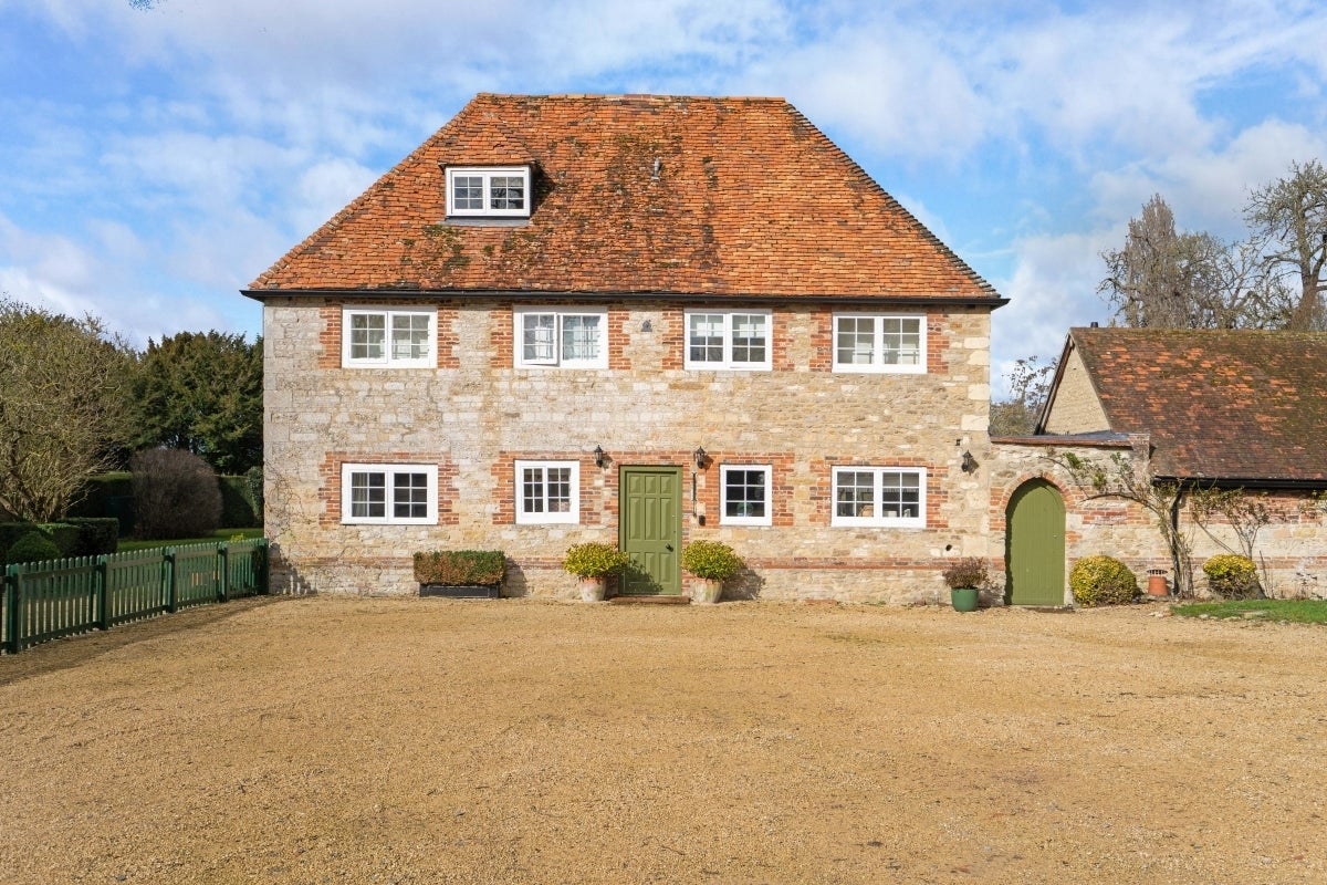 House A329 in South Oxfordshire
