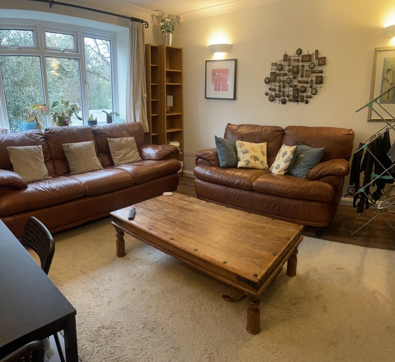Room Spencer Road in Greater London