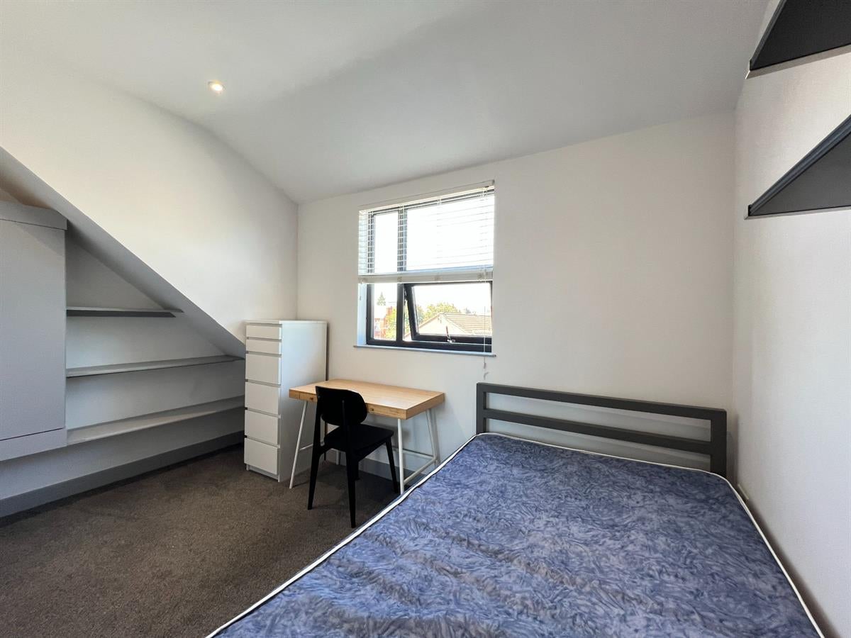 Flat Stratford Road in Nottingham