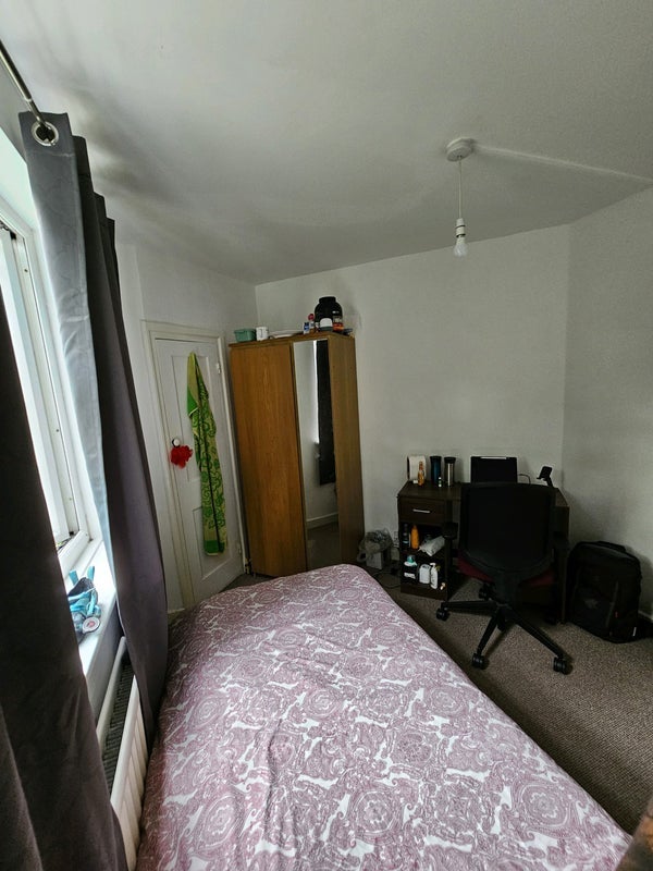 Room Bestwood Street in Greater London