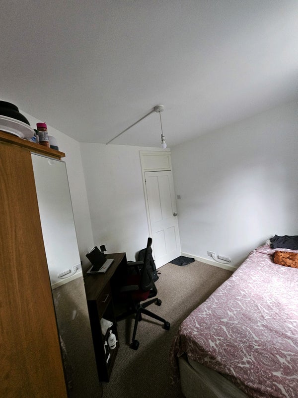 Room Bestwood Street in Greater London
