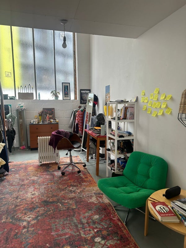 Room Mackintosh Lane in Greater London
