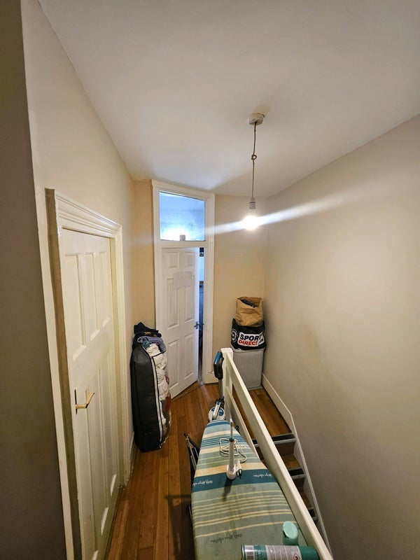 Room Framfield Road in Greater London