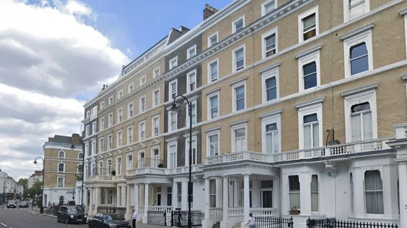 Flat Gloucester Road in Greater London