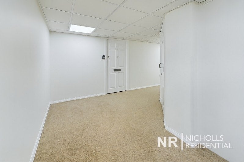 Flat Ashley Avenue in Epsom and Ewell