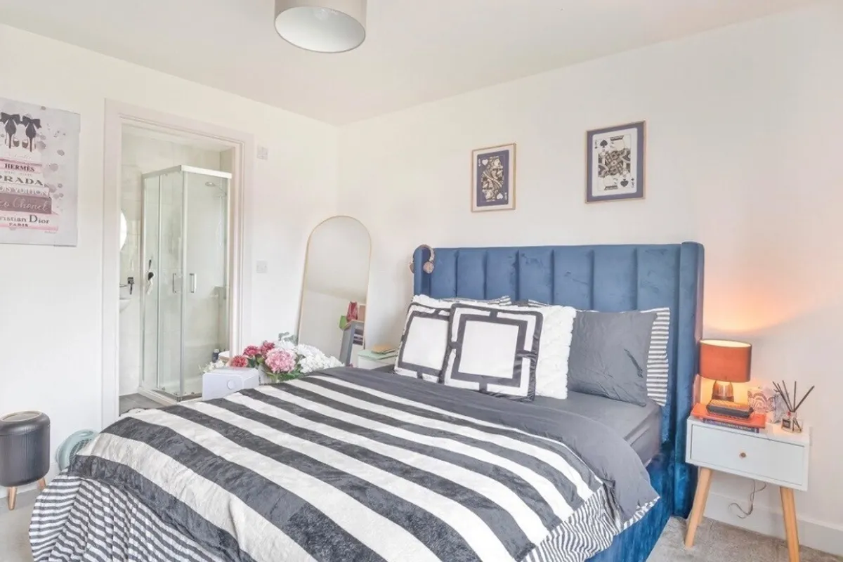 Flat Damers Road in Dorchester