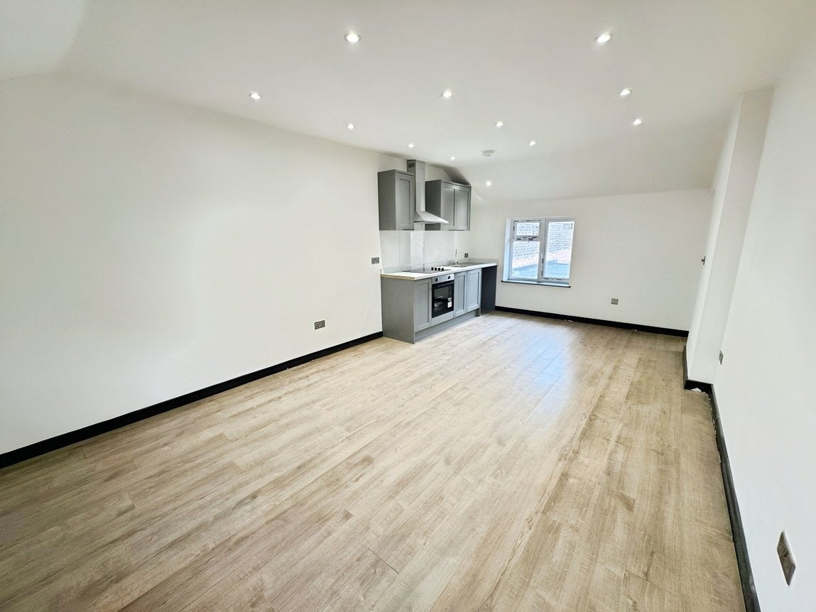 Flat Regent Street in Swindon