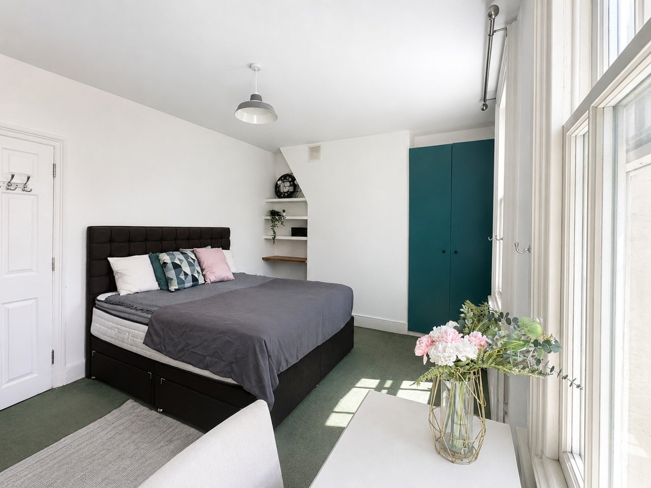 House Albyn Road in Greater London