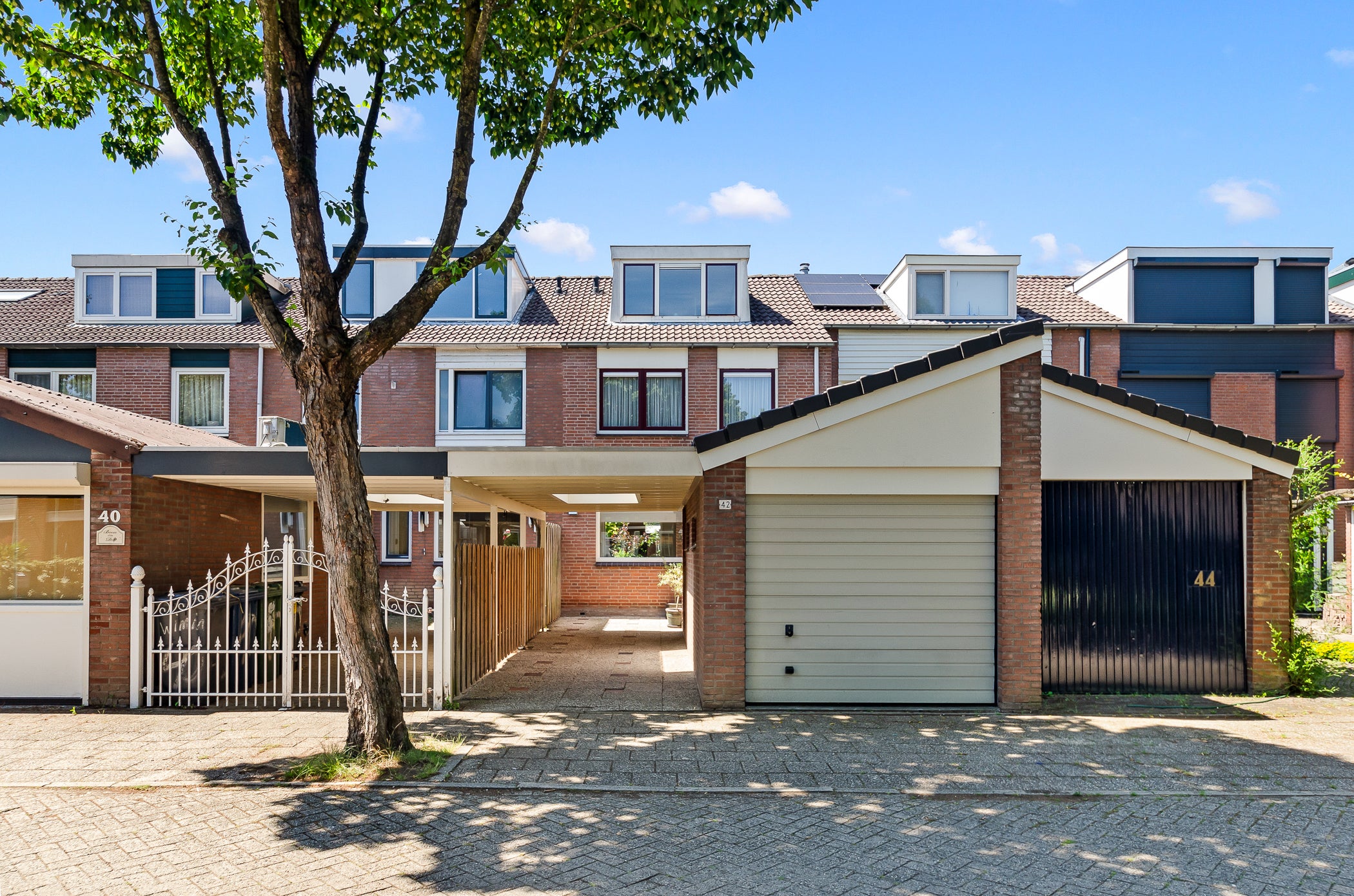 Huis Hoefbladhof 42 in Houten