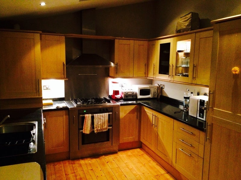 Room Delacourt Road in Manchester