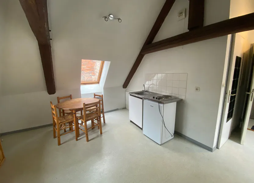 Chambre Rue Mazelle à Metz
