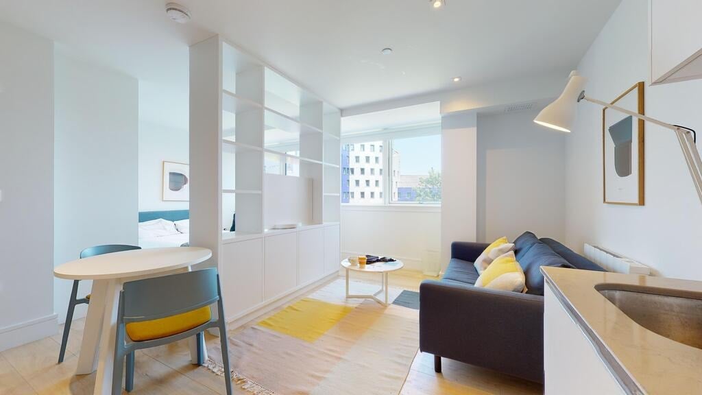 Flat Humphry Repton Lane in Greater London