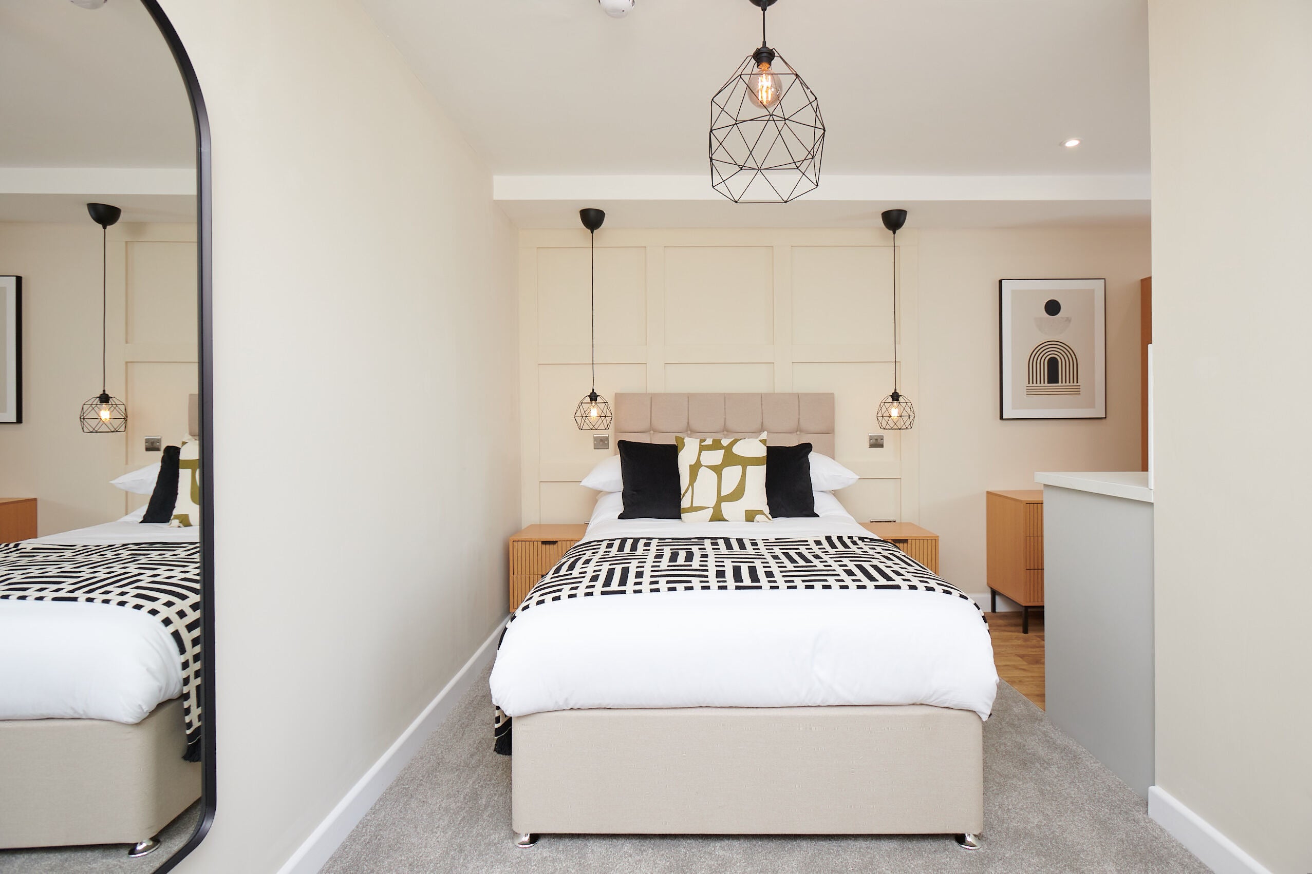 Room Lord Haddon Road in Erewash
