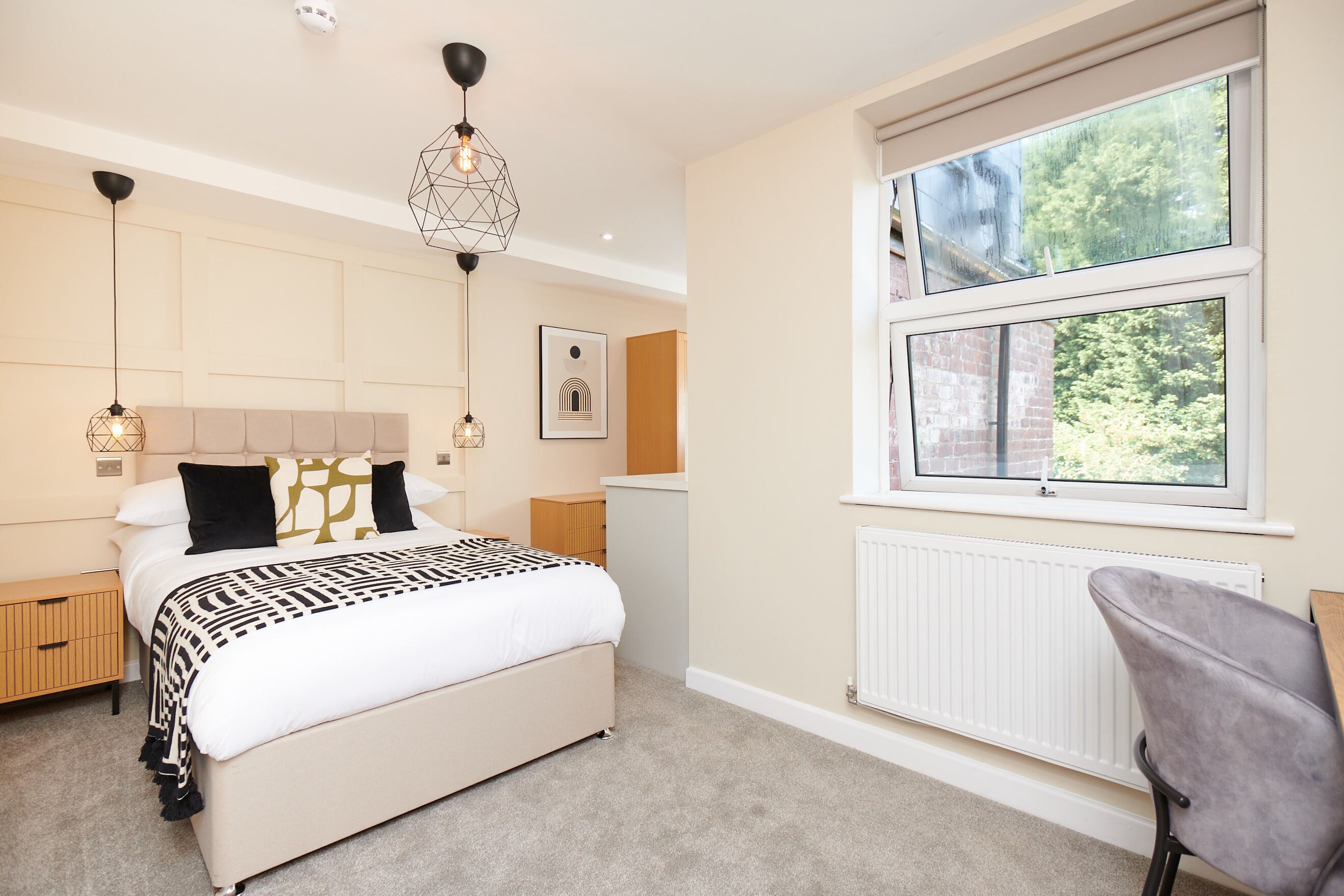 Room Lord Haddon Road in Erewash