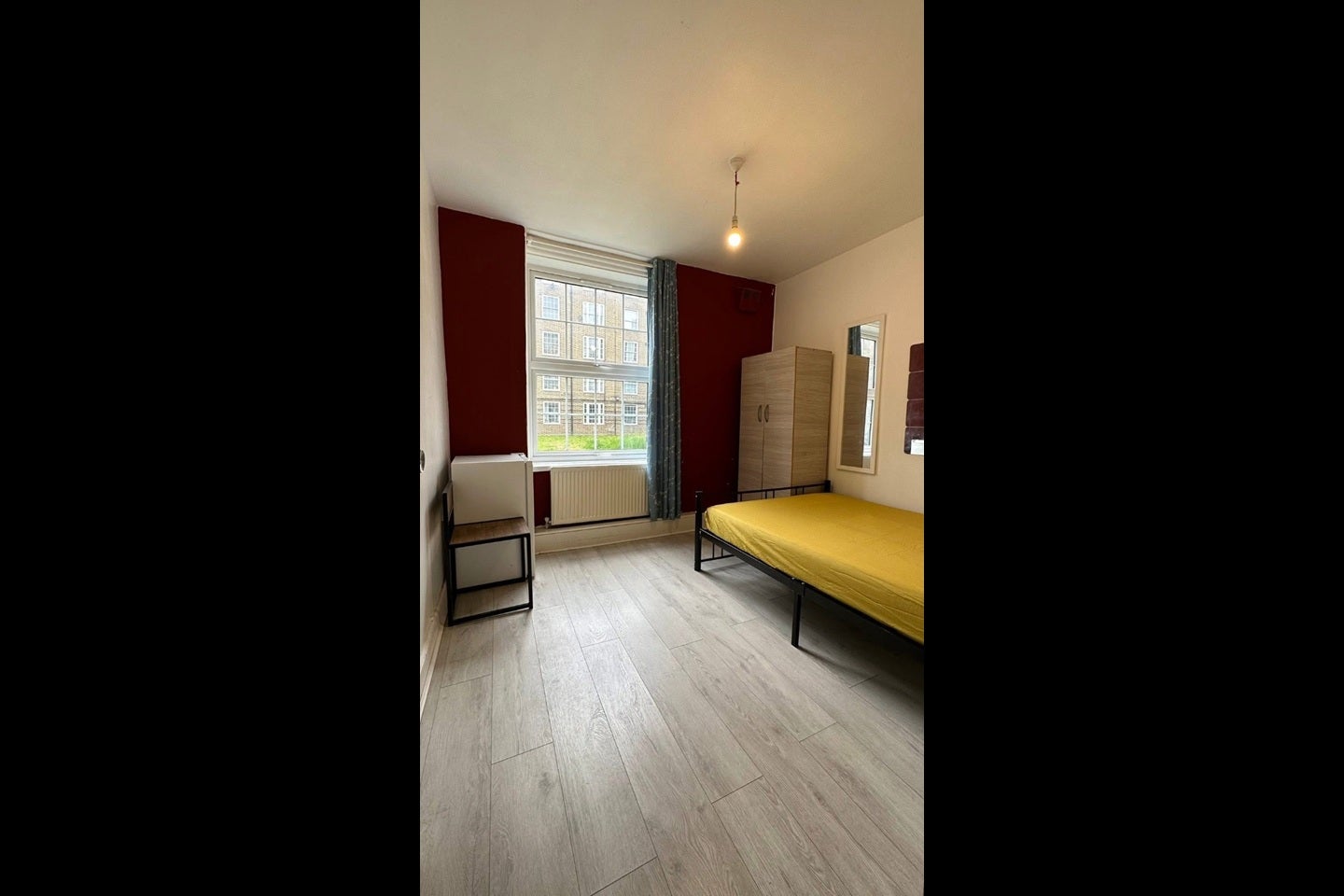 Room Chicksand Street in Greater London
