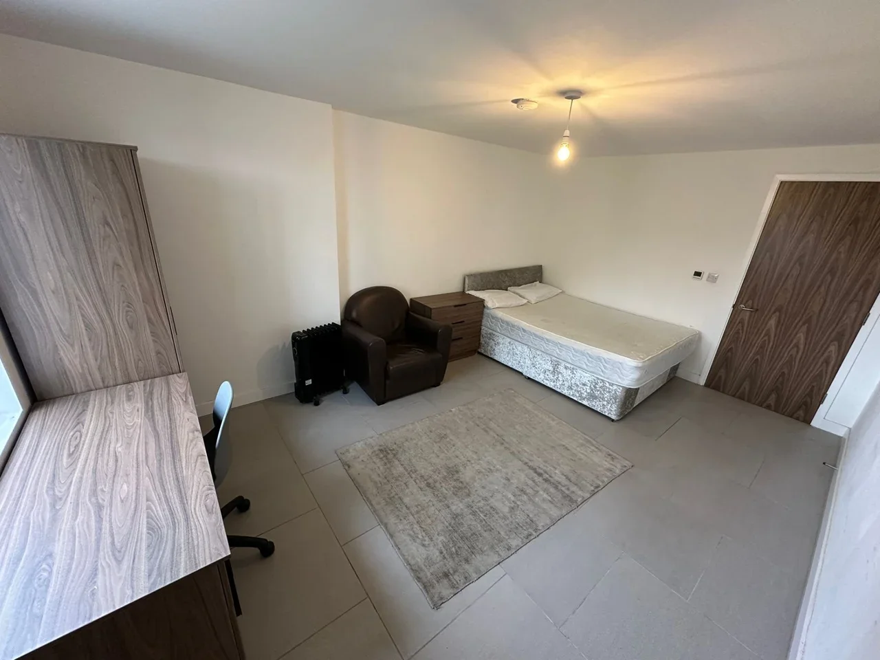Room Motley Street in Greater London