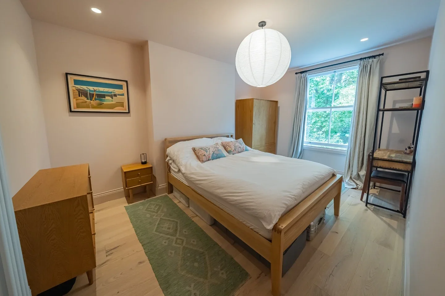 Flat Pemberton Gardens in Greater London