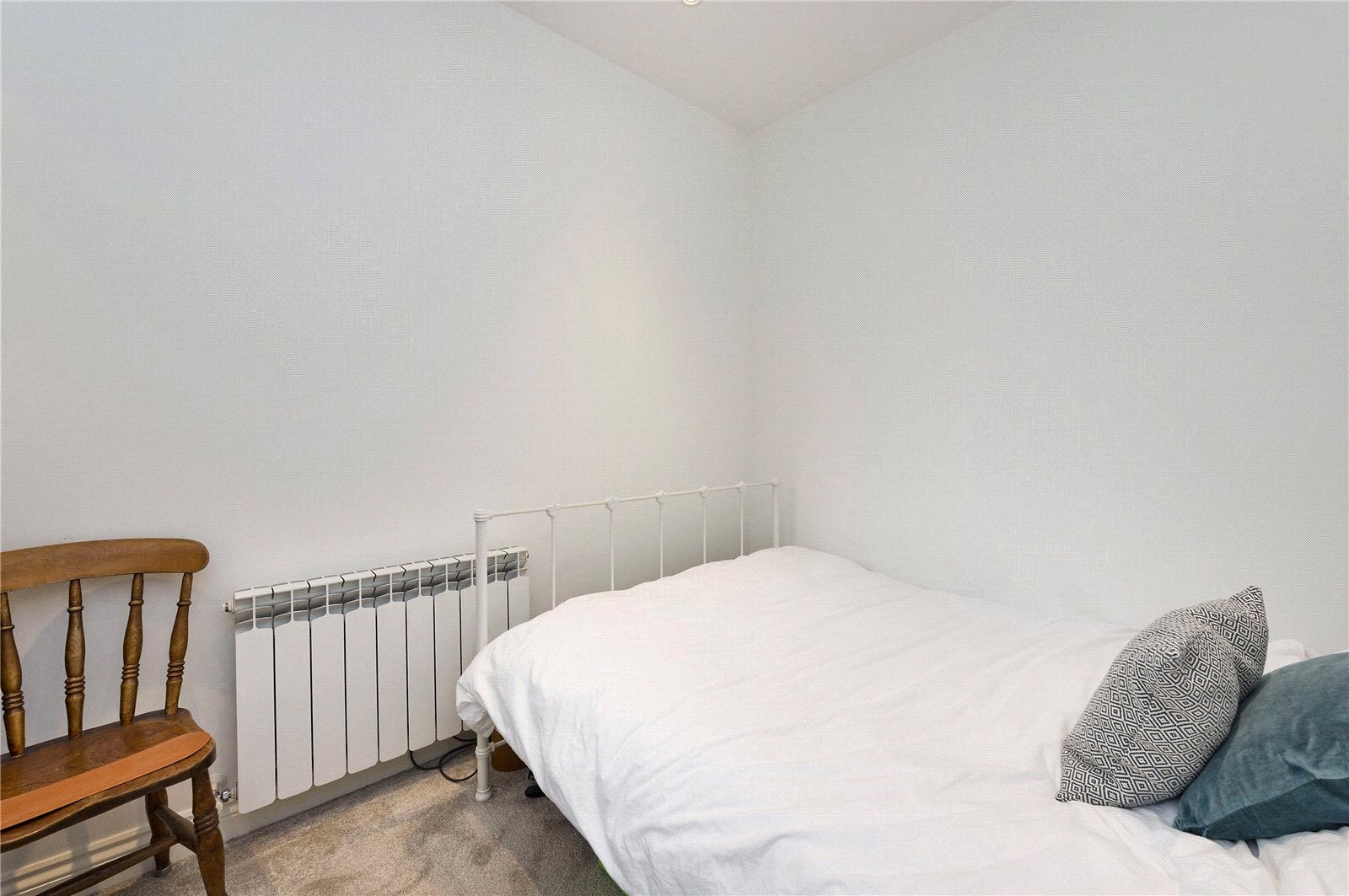 Flat Fulham Palace Road in Greater London