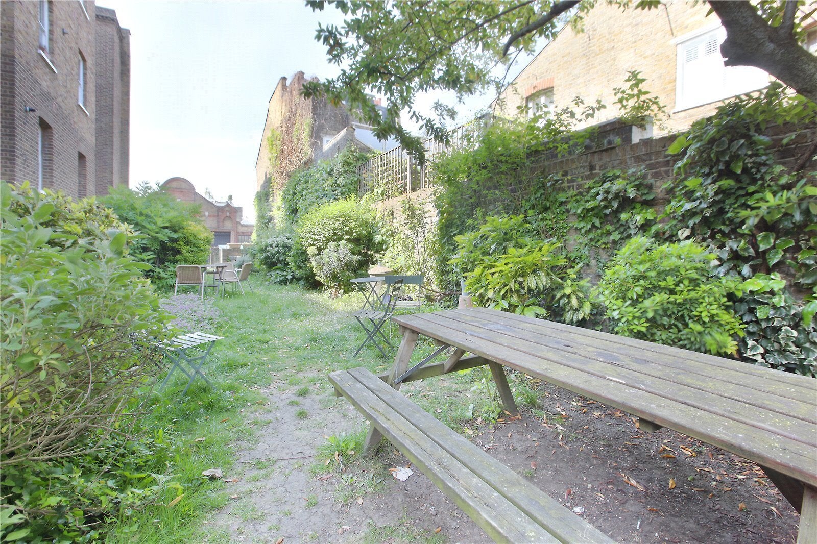 Flat Prairie Street in Greater London