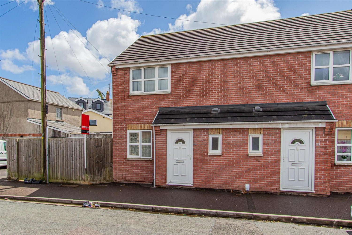 House Diamond Street in Cardiff